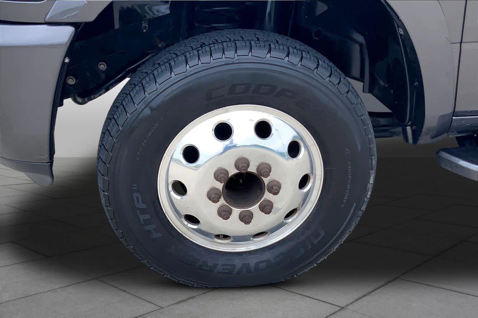 Used 2017 RAM 3500 Laramie Longhorn AWD/4WD image 10
