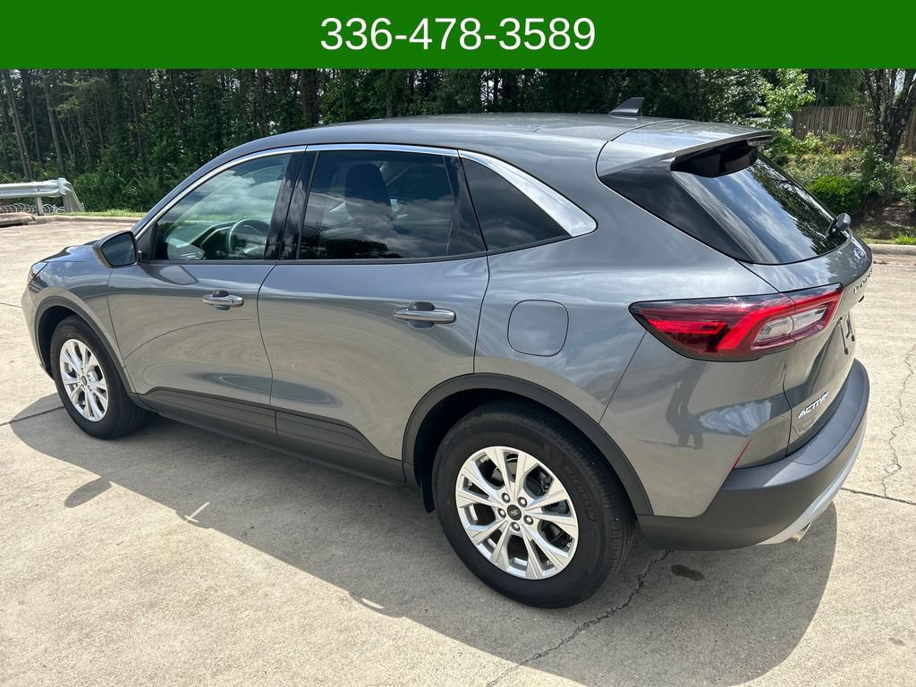 Used 2024 Ford Escape Active FWD image 3