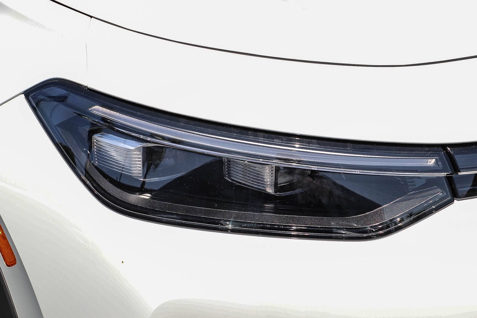 New 2026 Volkswagen Tiguan SE FWD image 4