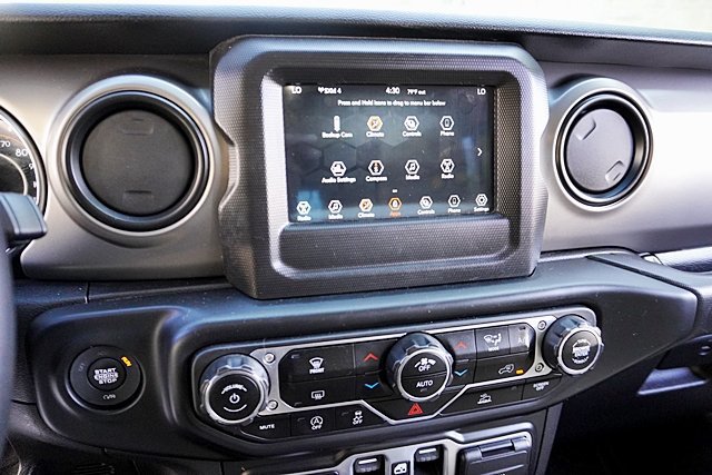 Used 2021 Jeep Wrangler Unlimited Sport AWD/4WD image 36