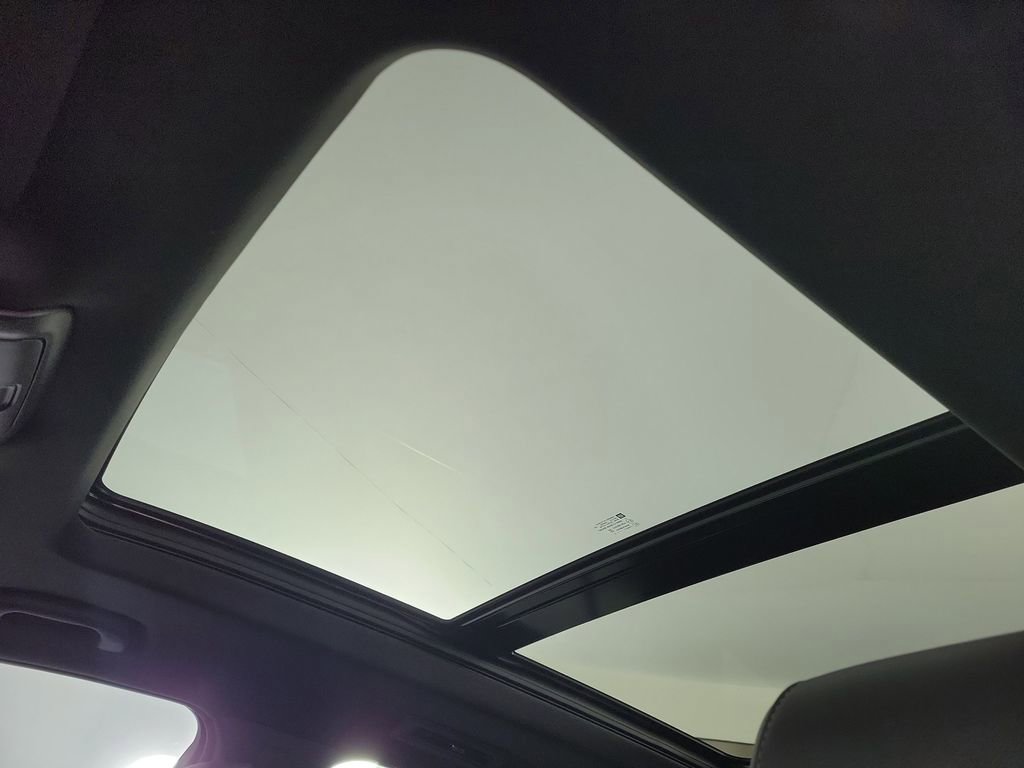 Certified 2024 Cadillac XT6 Luxury w/ LPO, Floor Liner Package FWD image 18