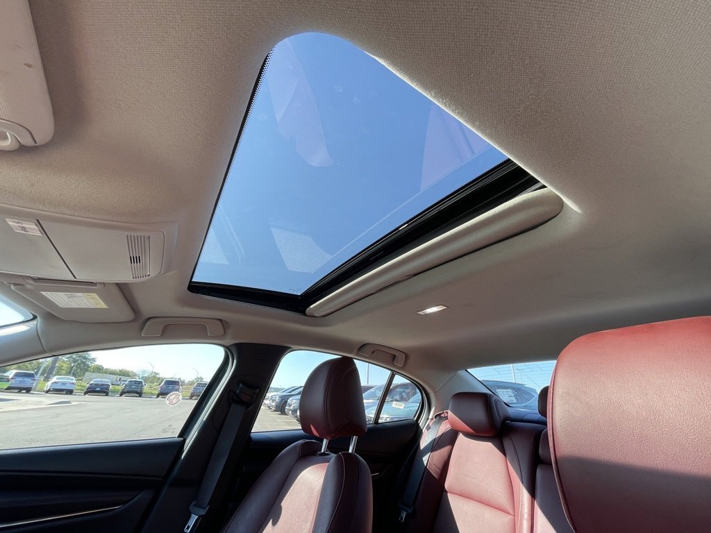 Used 2024 MAZDA MAZDA3 s image 23