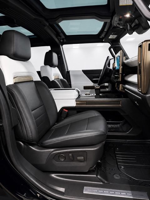 Used 2024 GMC Hummer EV 3X AWD/4WD image 15