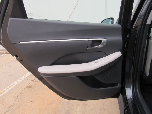 Used 2023 Hyundai Sonata SEL image 18
