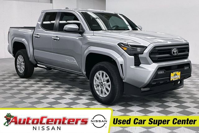 Used 2025 Toyota Tacoma SR5 AWD/4WD image 1