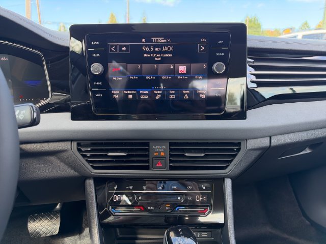 New 2027 Volkswagen Jetta SE FWD image 19