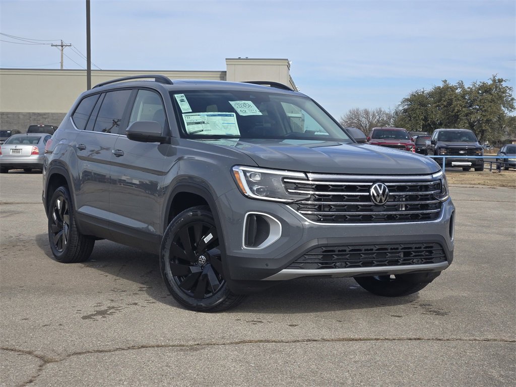 New 2026 Volkswagen Atlas SE image 1