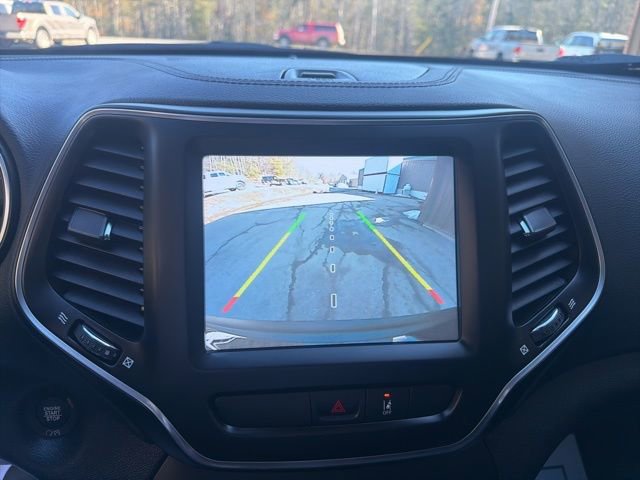 Used 2022 Jeep Cherokee Latitude Lux w/ Sun & Sound Group image 23