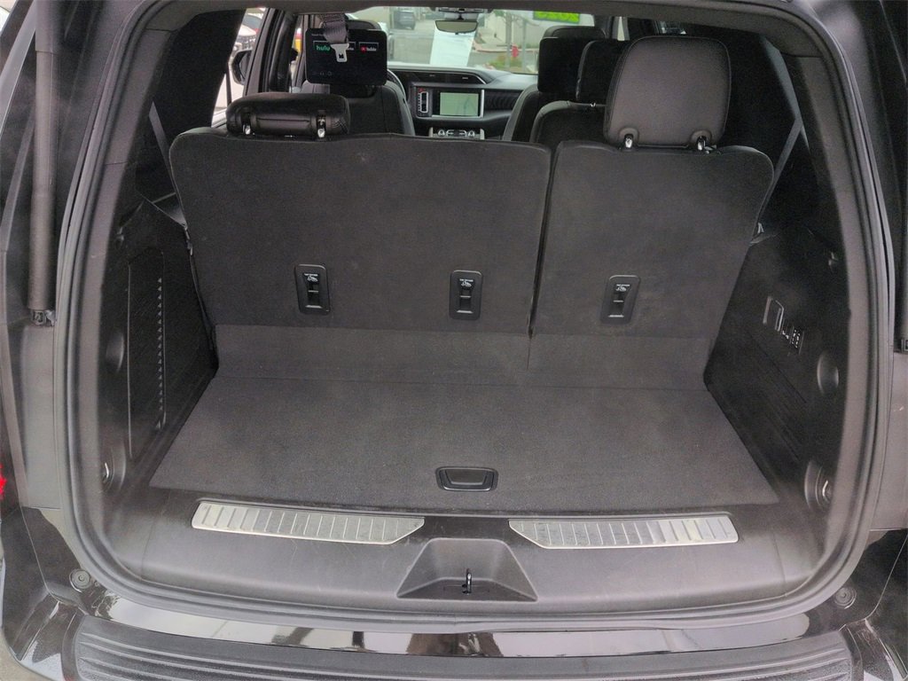 Used 2023 GMC Yukon Denali w/ Denali Reserve Package image 28