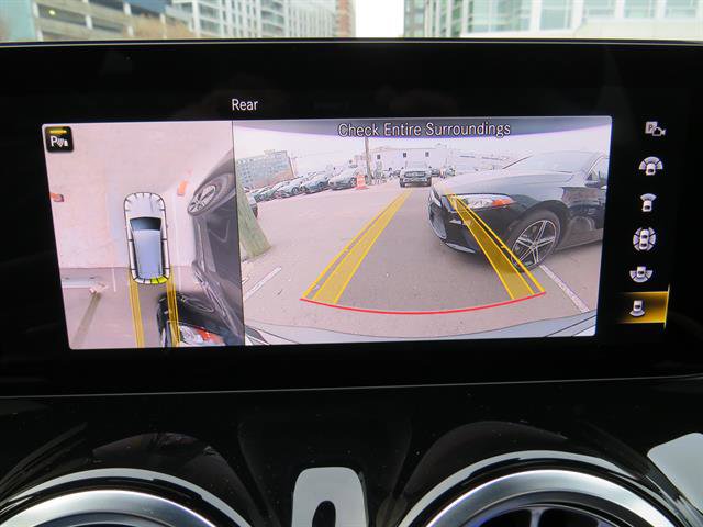 Used 2022 Mercedes-Benz EQB 350 4MATIC image 16