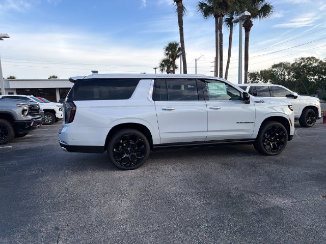 New 2026 Chevrolet Suburban High Country AWD/4WD image 12