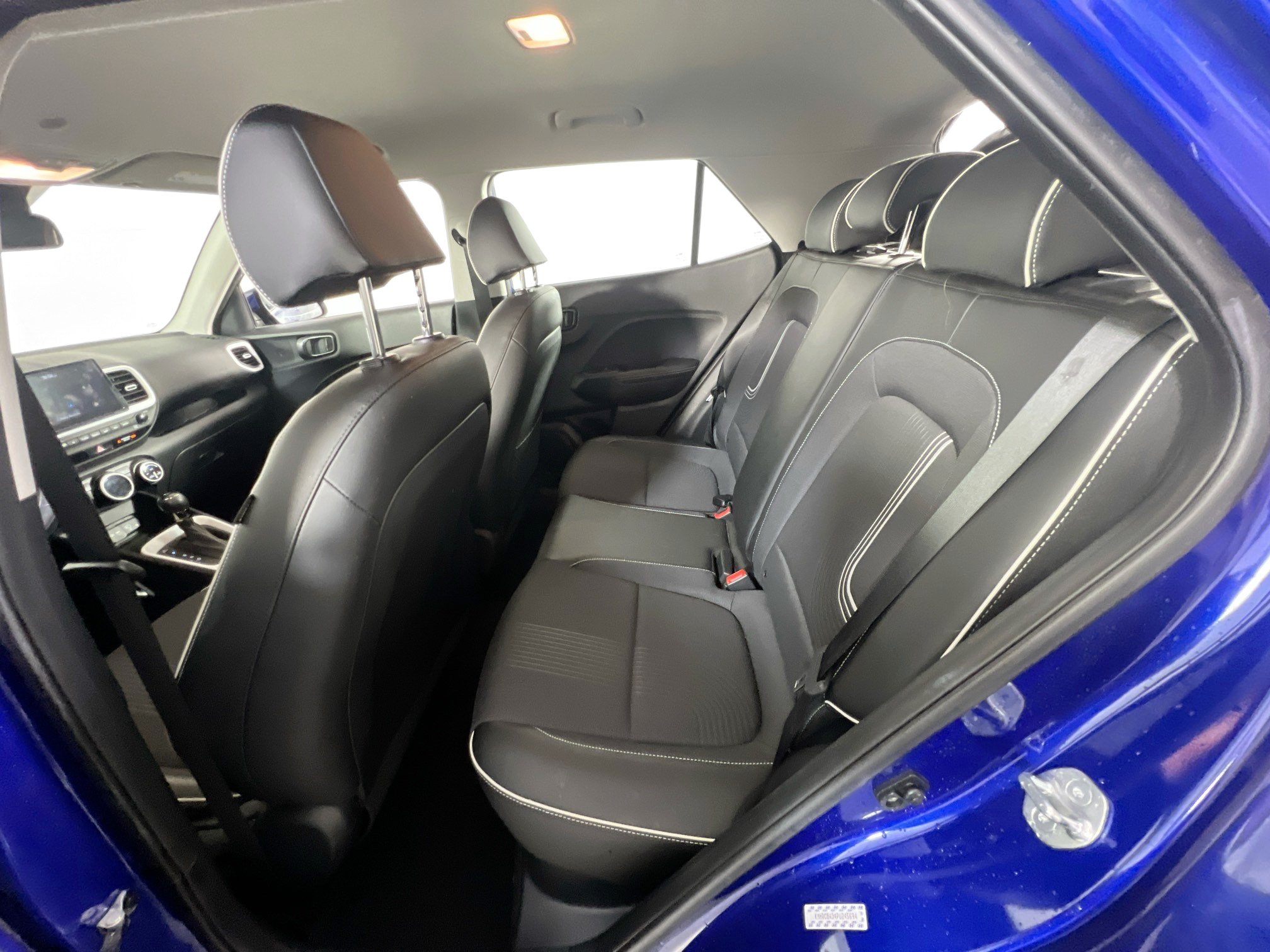 Used 2023 Hyundai Venue Limited w/ Cargo Package FWD image 24