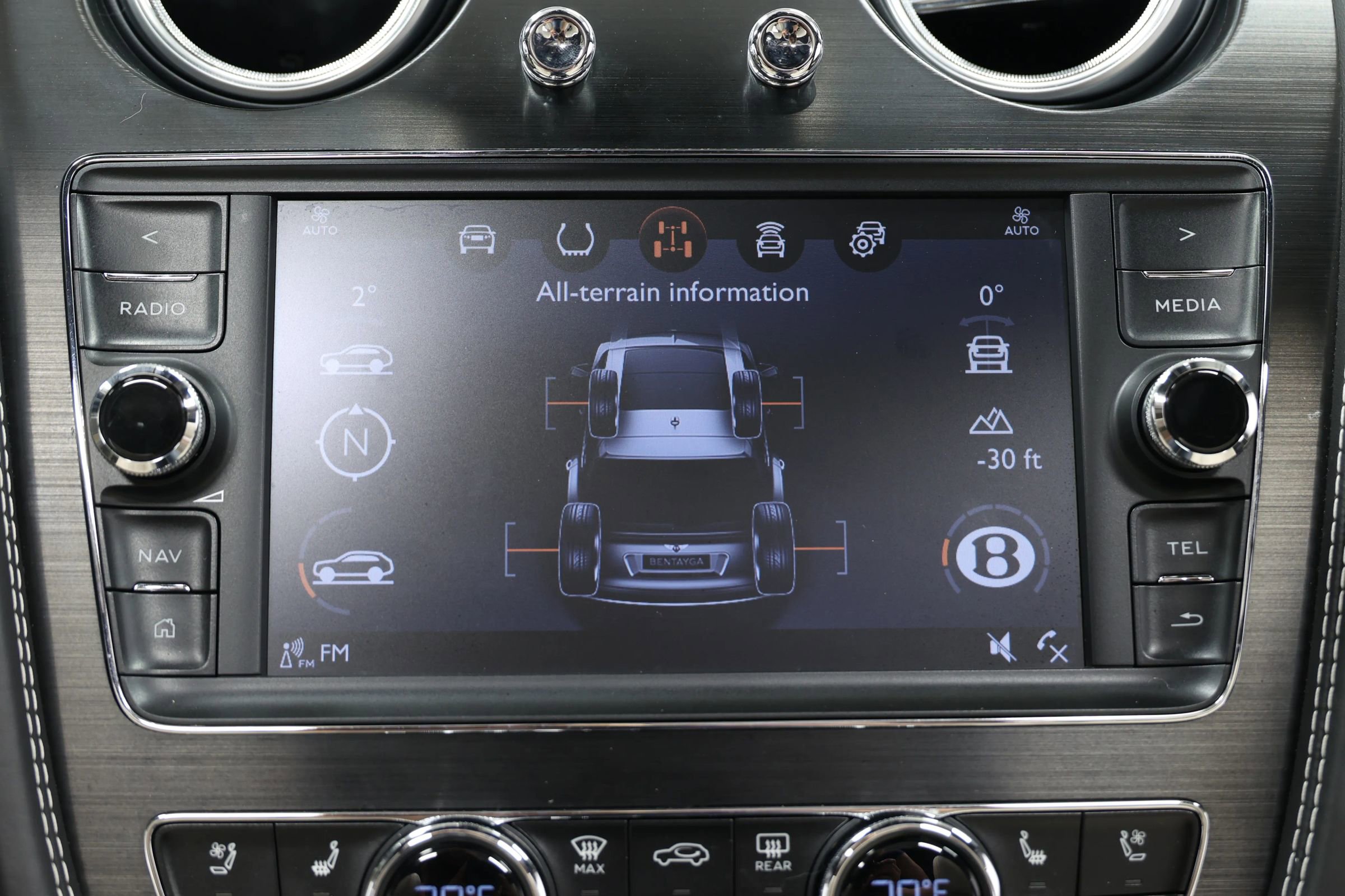 Used 2017 Bentley Bentayga image 35