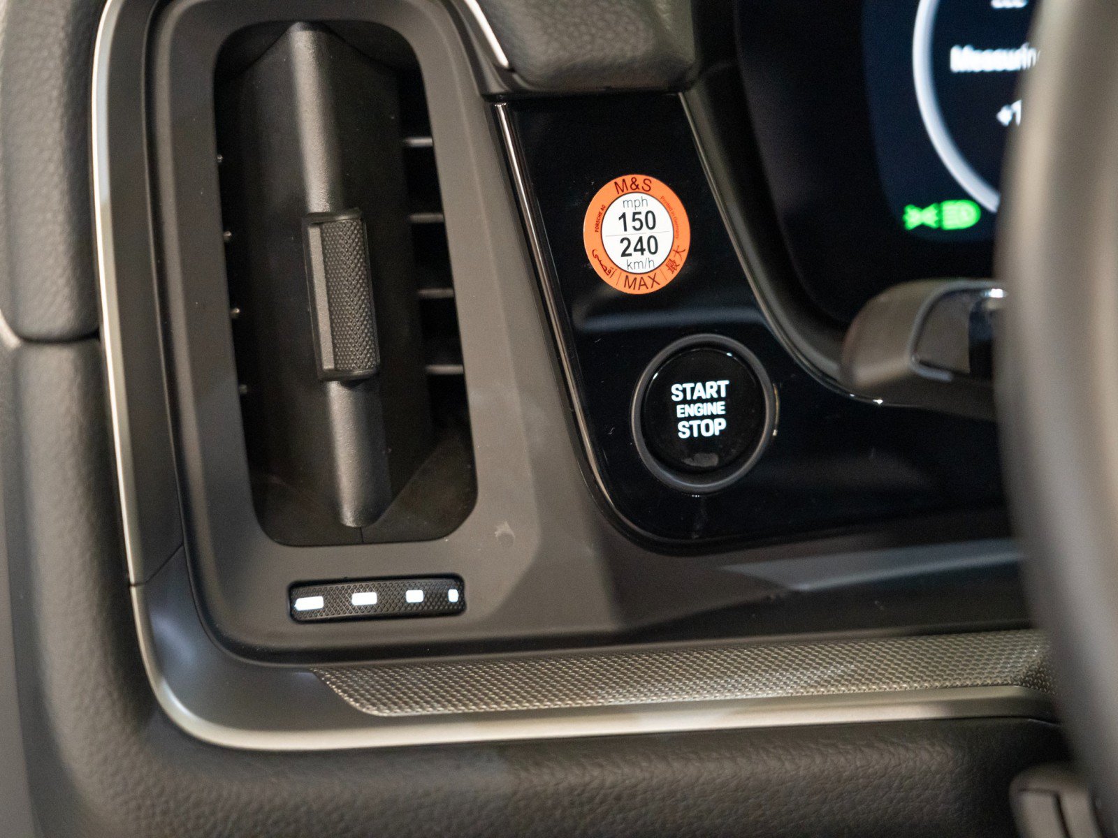 Certified 2026 Porsche Cayenne AWD/4WD image 24