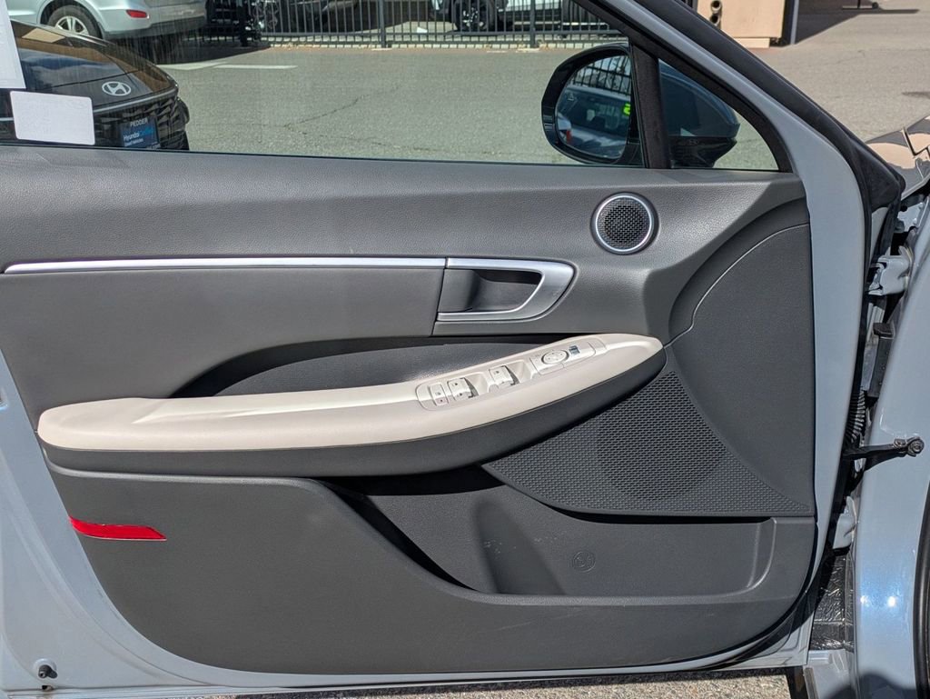 Certified 2025 Hyundai Sonata SEL image 11
