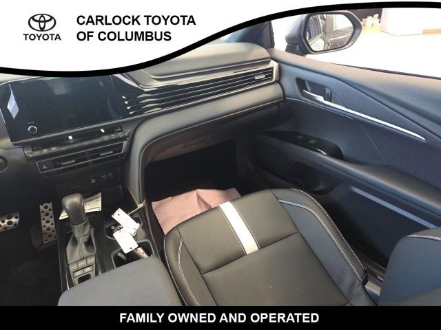 Used 2026 Toyota Camry SE image 18