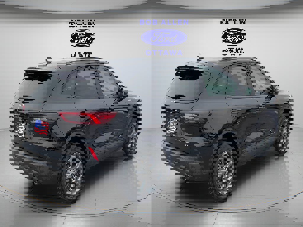 Used 2025 Ford Escape ST-Line image 5