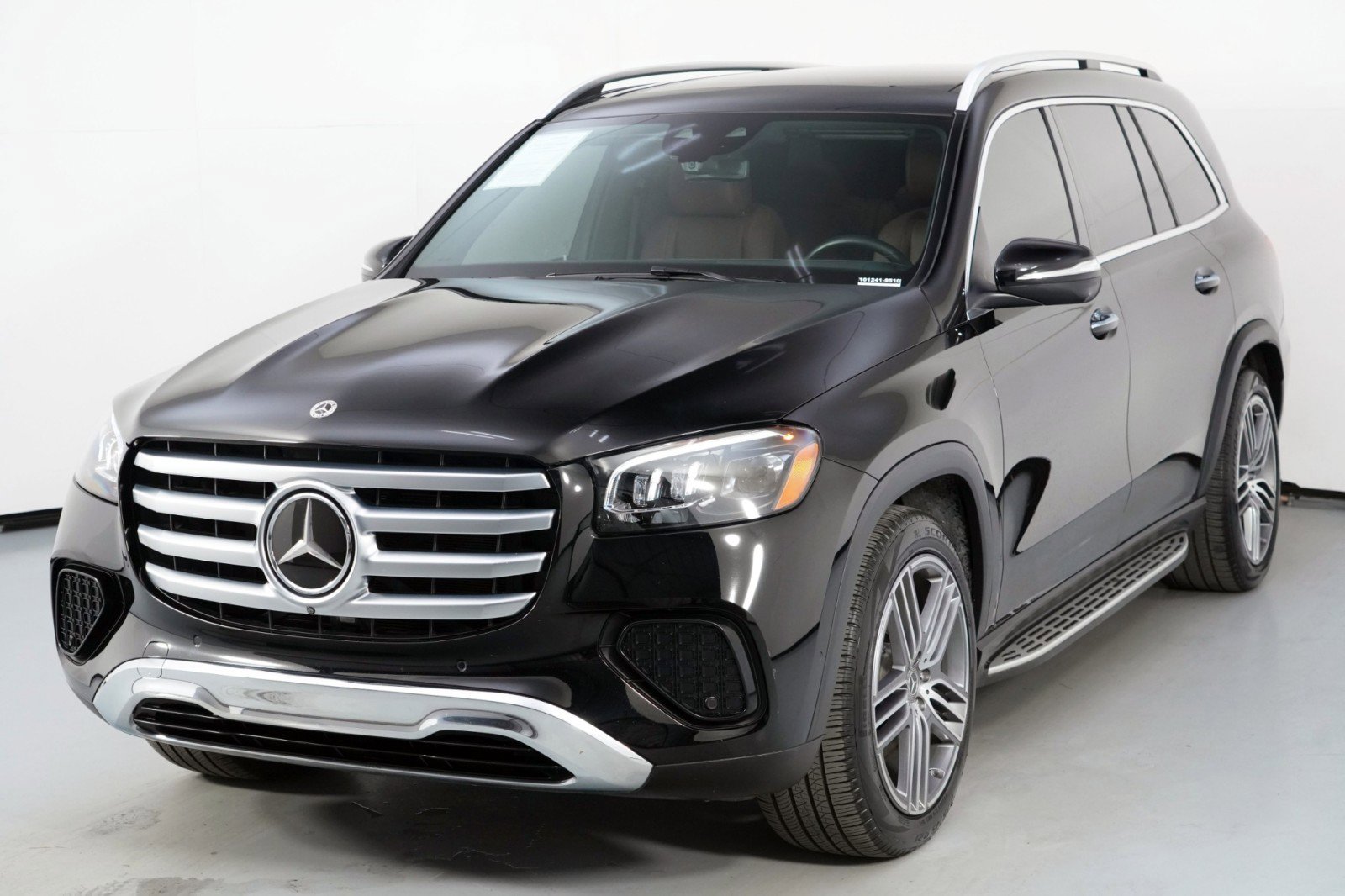 Used 2024 Mercedes-Benz GLS 450 4MATIC image 54