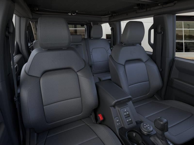 New 2026 Ford Bronco Outer Banks w/ Sasquatch Package AWD/4WD image 14