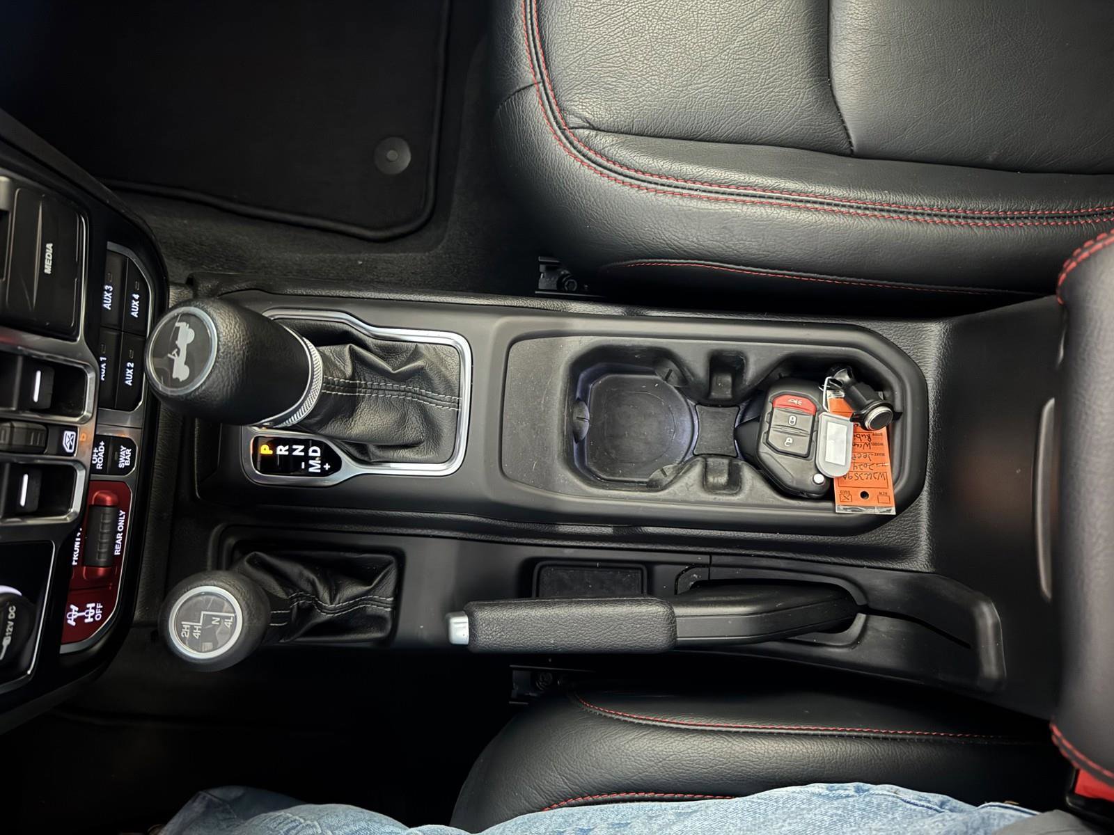 Used 2024 Jeep Wrangler Rubicon w/ XTREMEE 35" Tire Package image 15