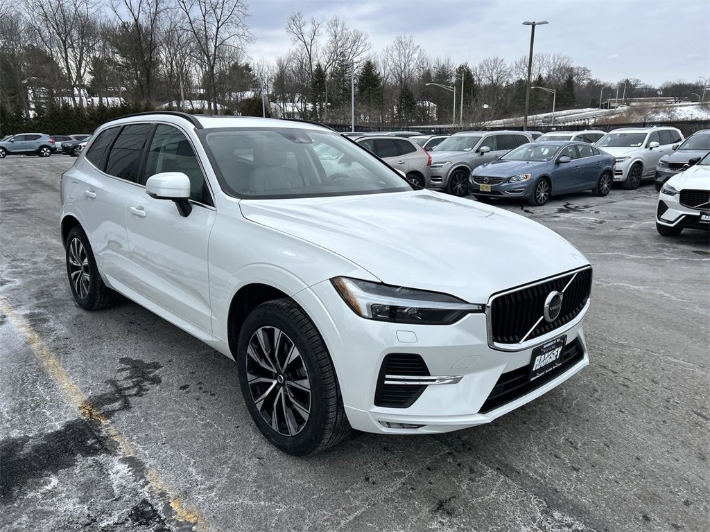 Certified 2023 Volvo XC60 B5 Core w/ Climate Package image 2