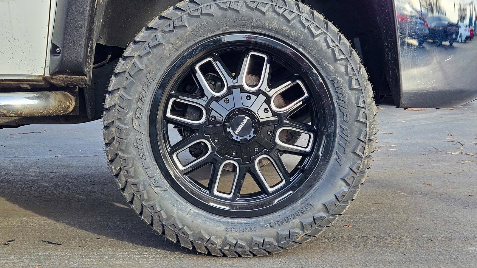 Used 2007 Chevrolet Silverado 3500 LT w/ 1LT Audio Package AWD/4WD image 5