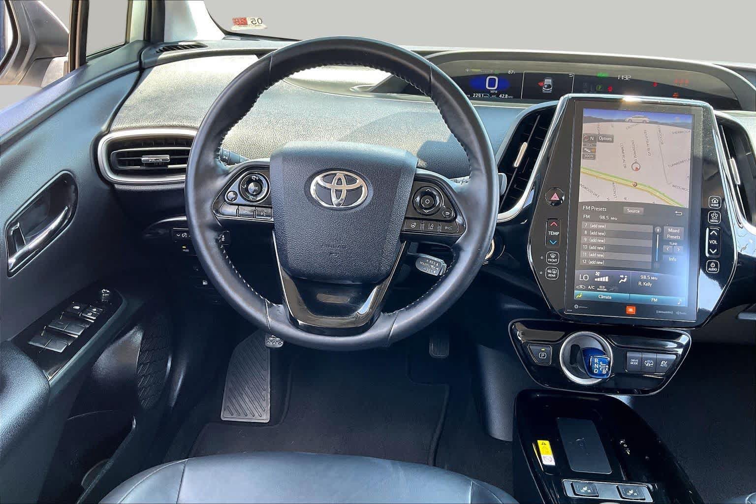 Used 2021 Toyota Prius Prime Limited FWD image 5