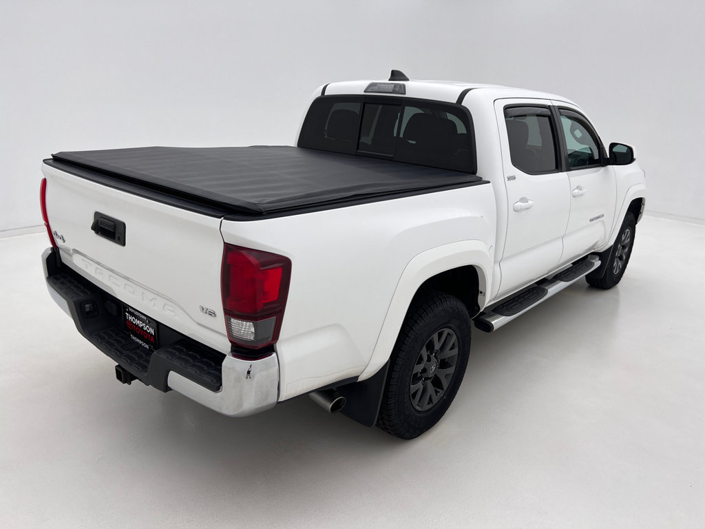 Used 2022 Toyota Tacoma SR5 AWD/4WD image 7