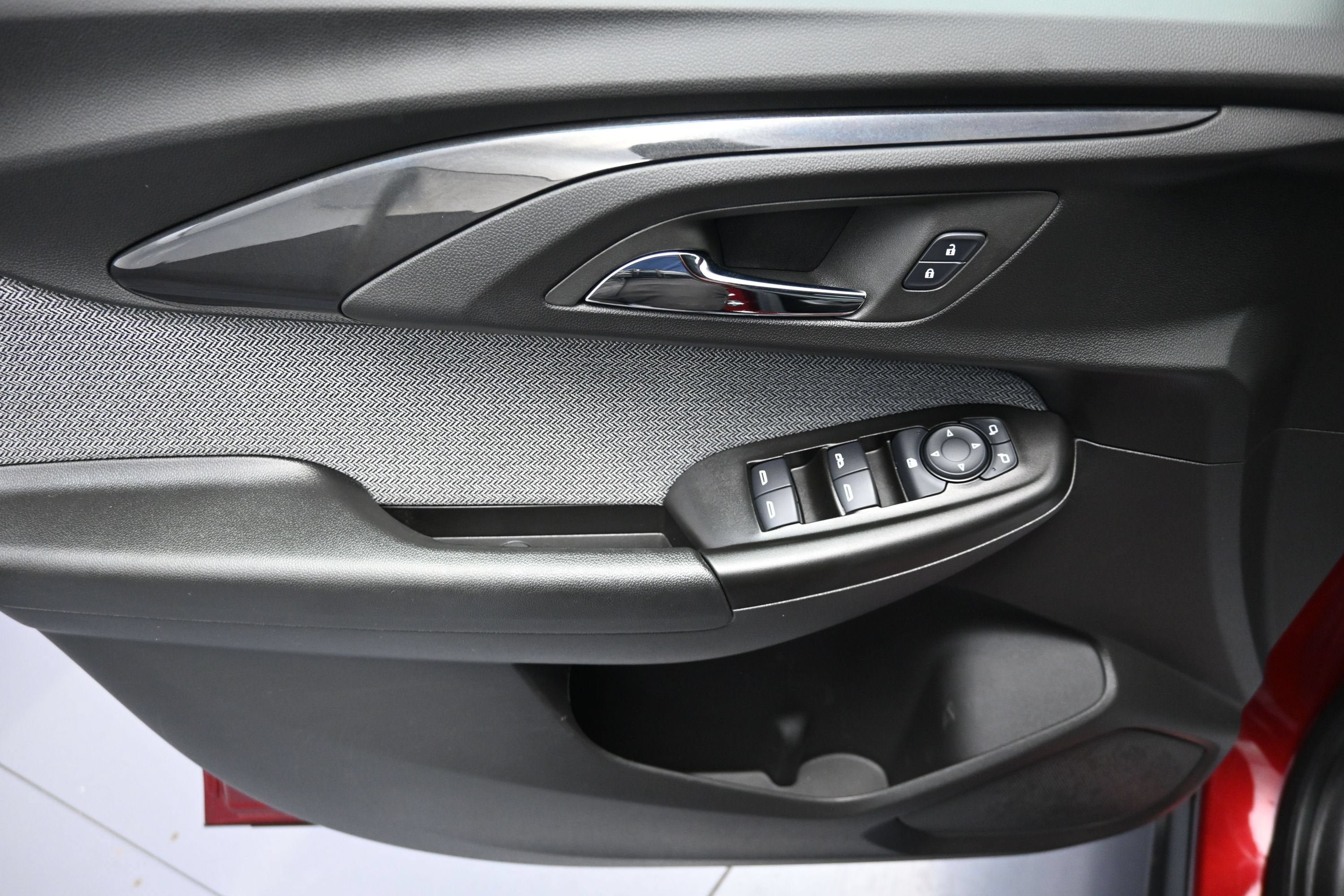 Certified 2023 Chevrolet TrailBlazer LT FWD image 24