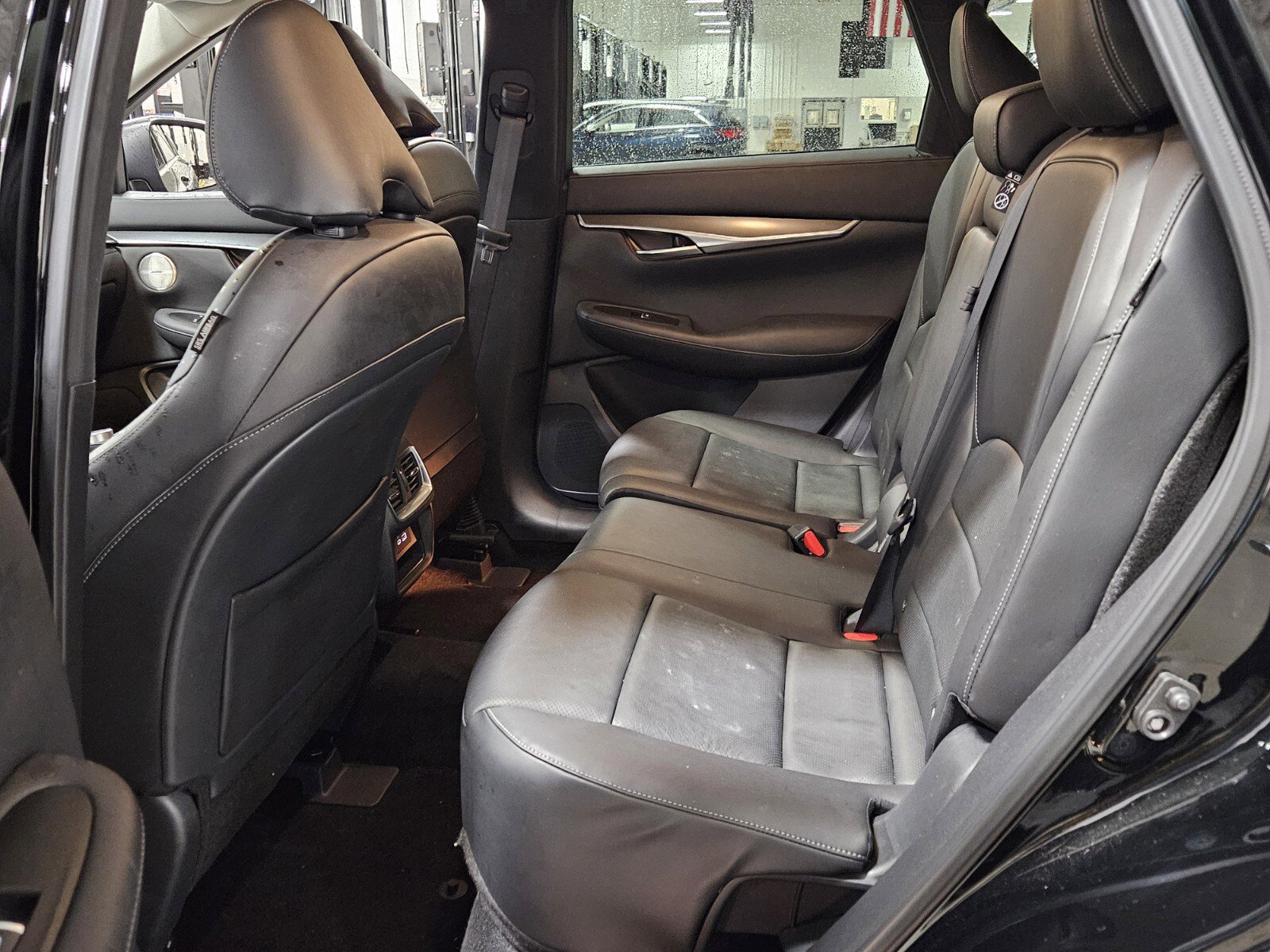 Certified 2025 INFINITI QX50 Luxe w/ Accent Package image 14