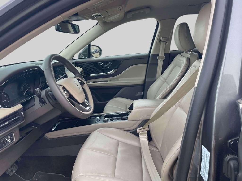 Used 2022 Lincoln Corsair AWD w/ Equipment Group 101A image 15