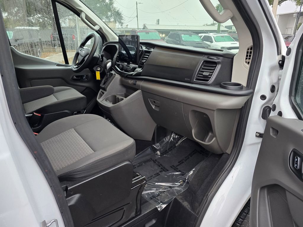 Used 2024 Ford Transit 350 XLT image 28