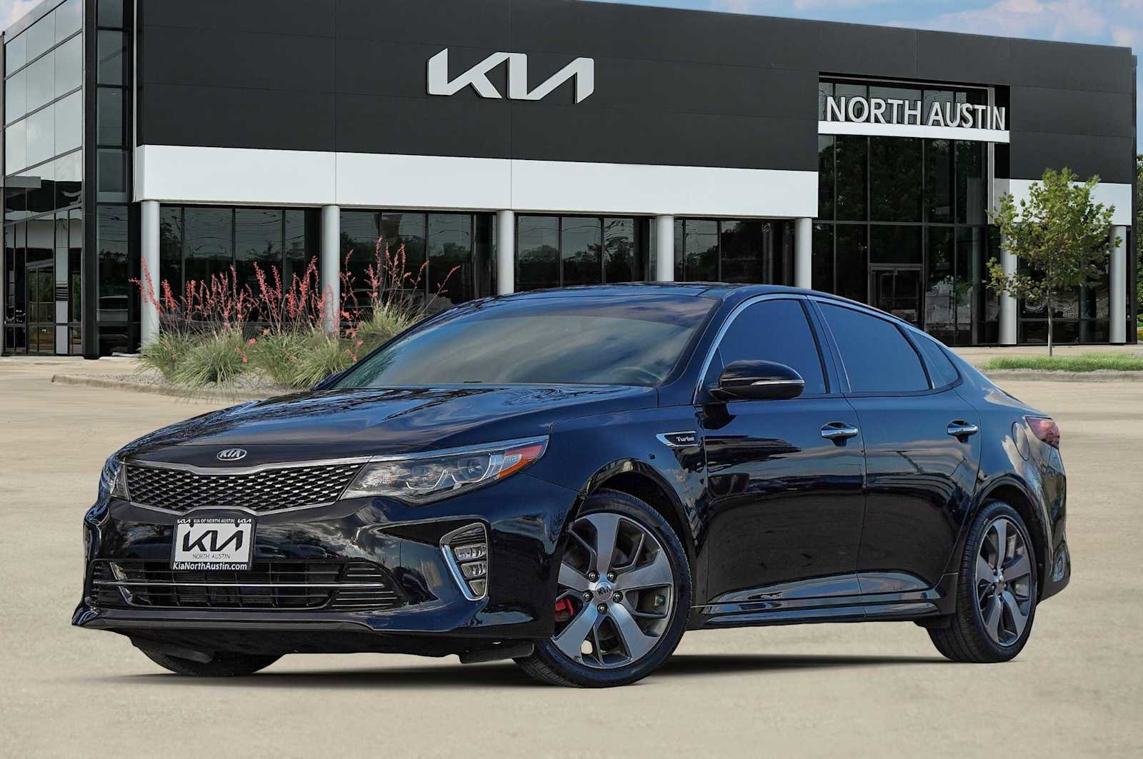 Used 2018 Kia Optima SX image 1
