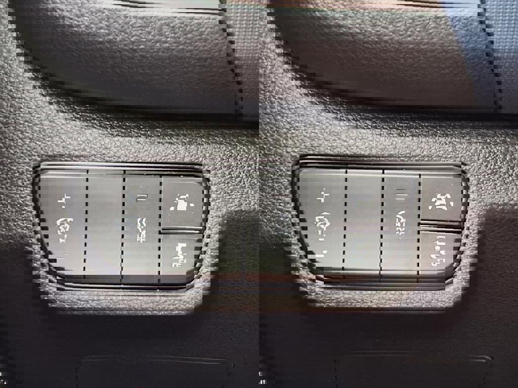 Used 2023 Kia Seltos S w/ Navigation Package image 21