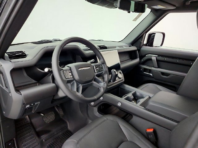 New 2026 Land Rover Defender 110 X-Dynamic SE AWD/4WD image 20