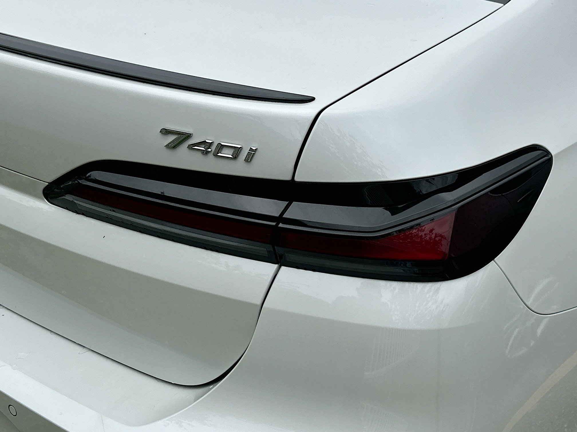 Used 2023 BMW 740i w/ Parking Assistance Package RWD image 8