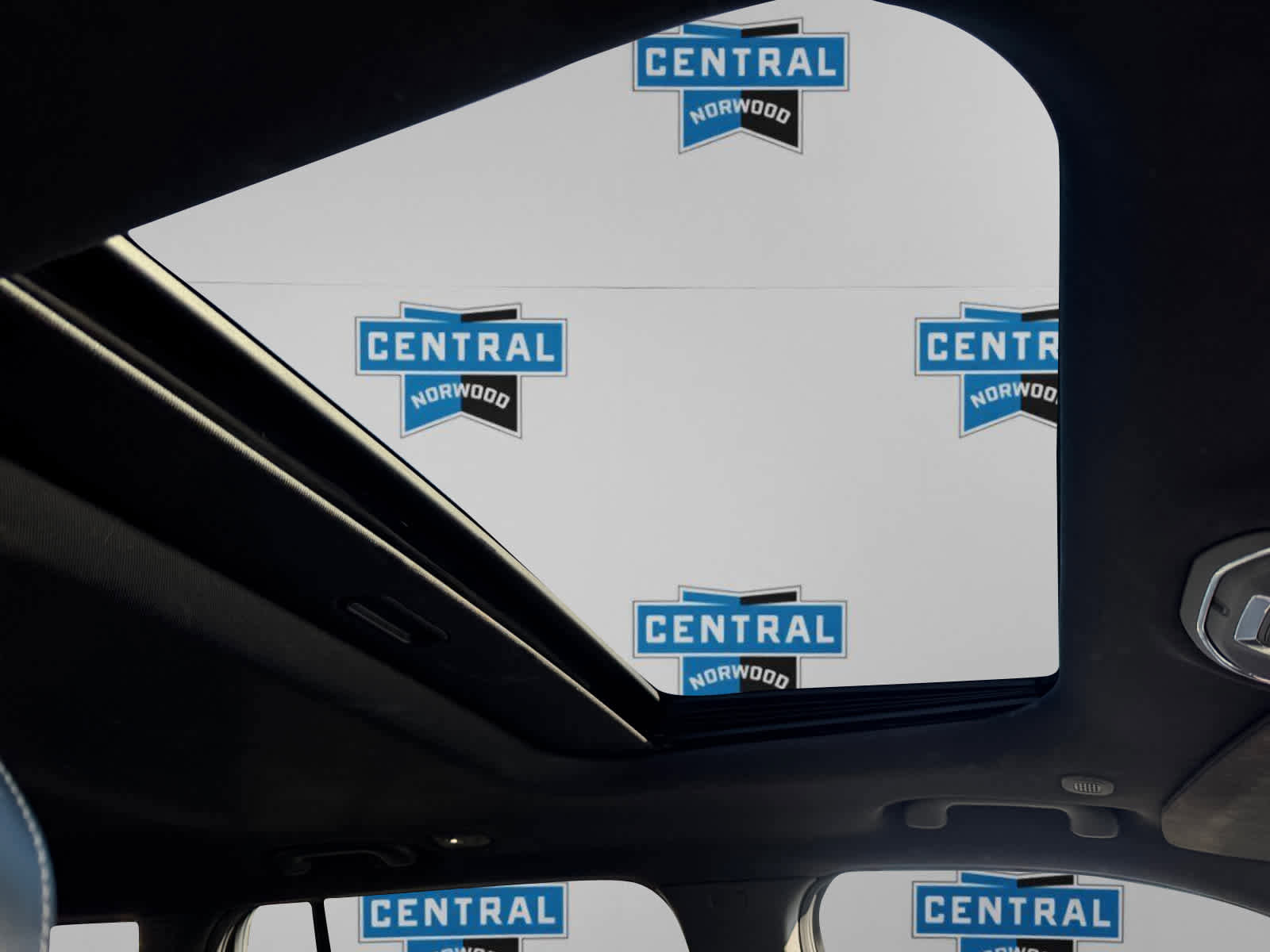 Certified 2023 Jeep Grand Cherokee Altitude image 23