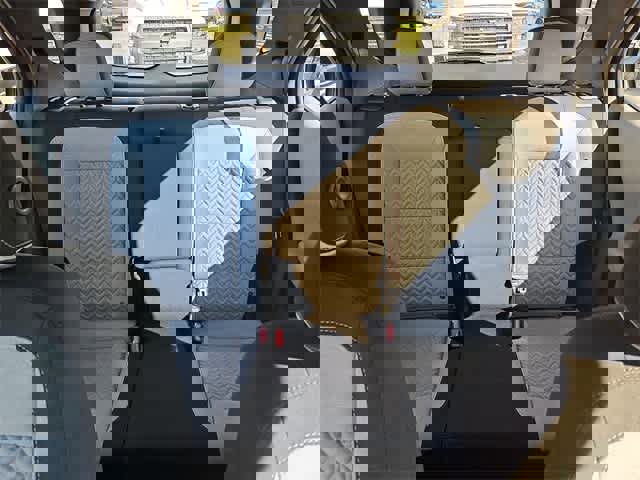 Used 2023 Chevrolet Equinox LS image 13