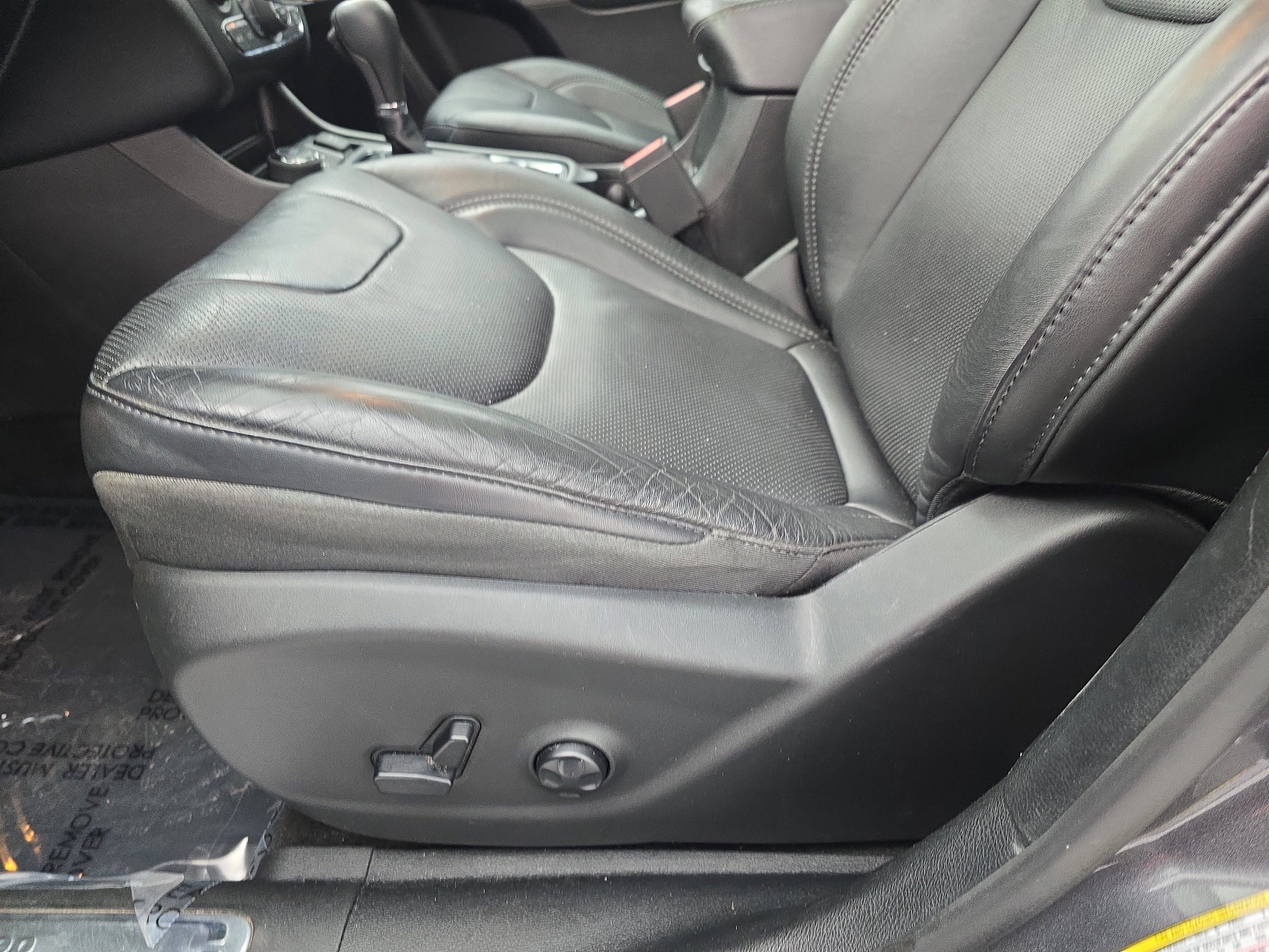 Used 2021 Jeep Cherokee Limited w/ Elite Package image 28