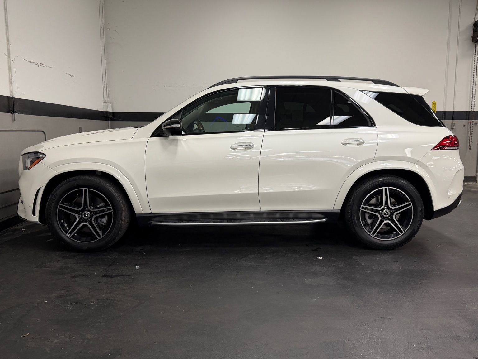 Certified 2023 Mercedes-Benz GLE 450 4MATIC image 7