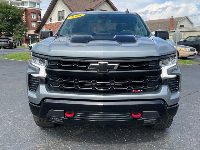 Used 2024 Chevrolet Silverado 1500 LT Trail Boss w/ Protection Package AWD/4WD image 2