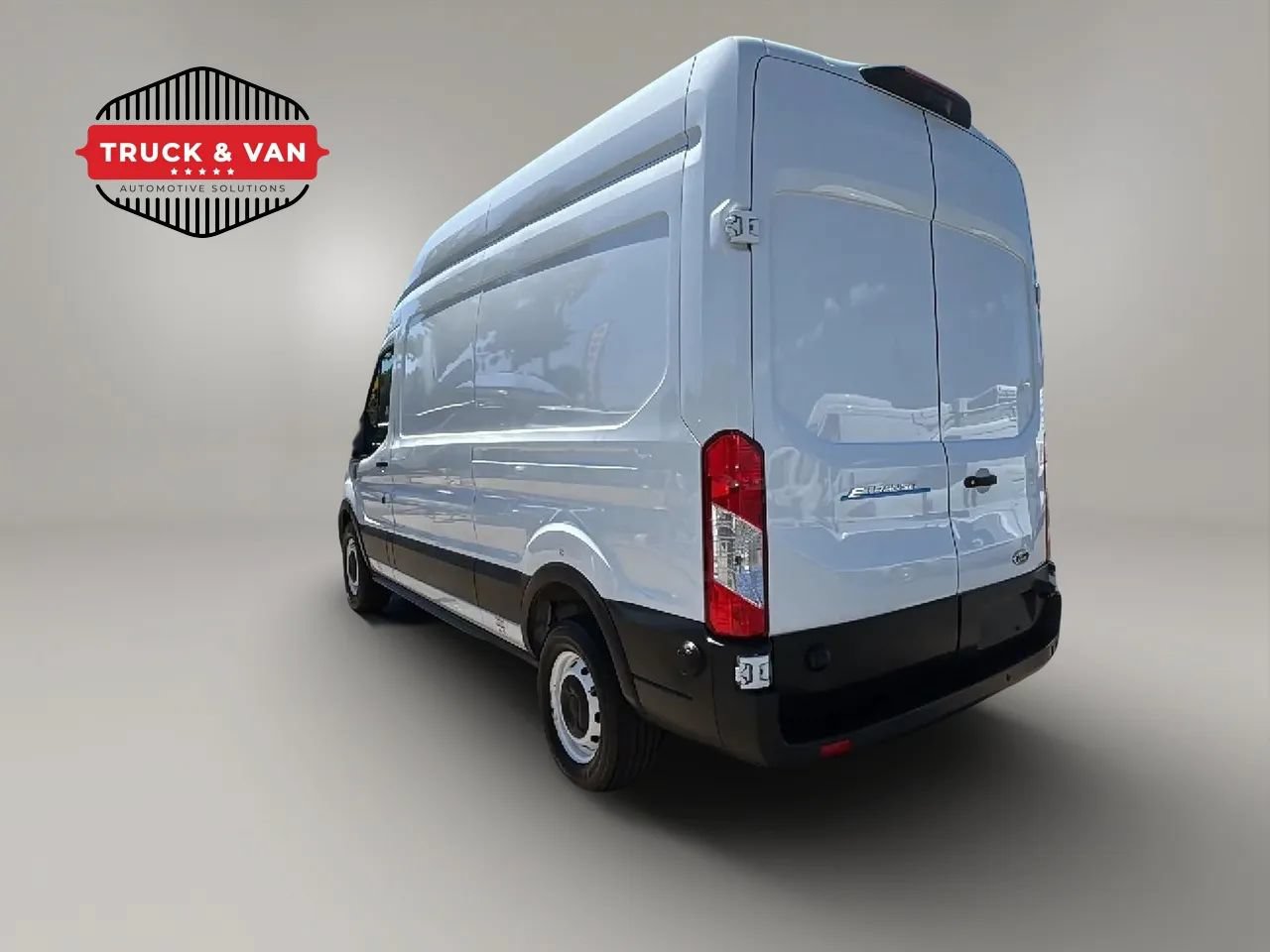 Used 2022 Ford E-Transit 148 High Roof w/ Load Area Protection Package RWD image 3