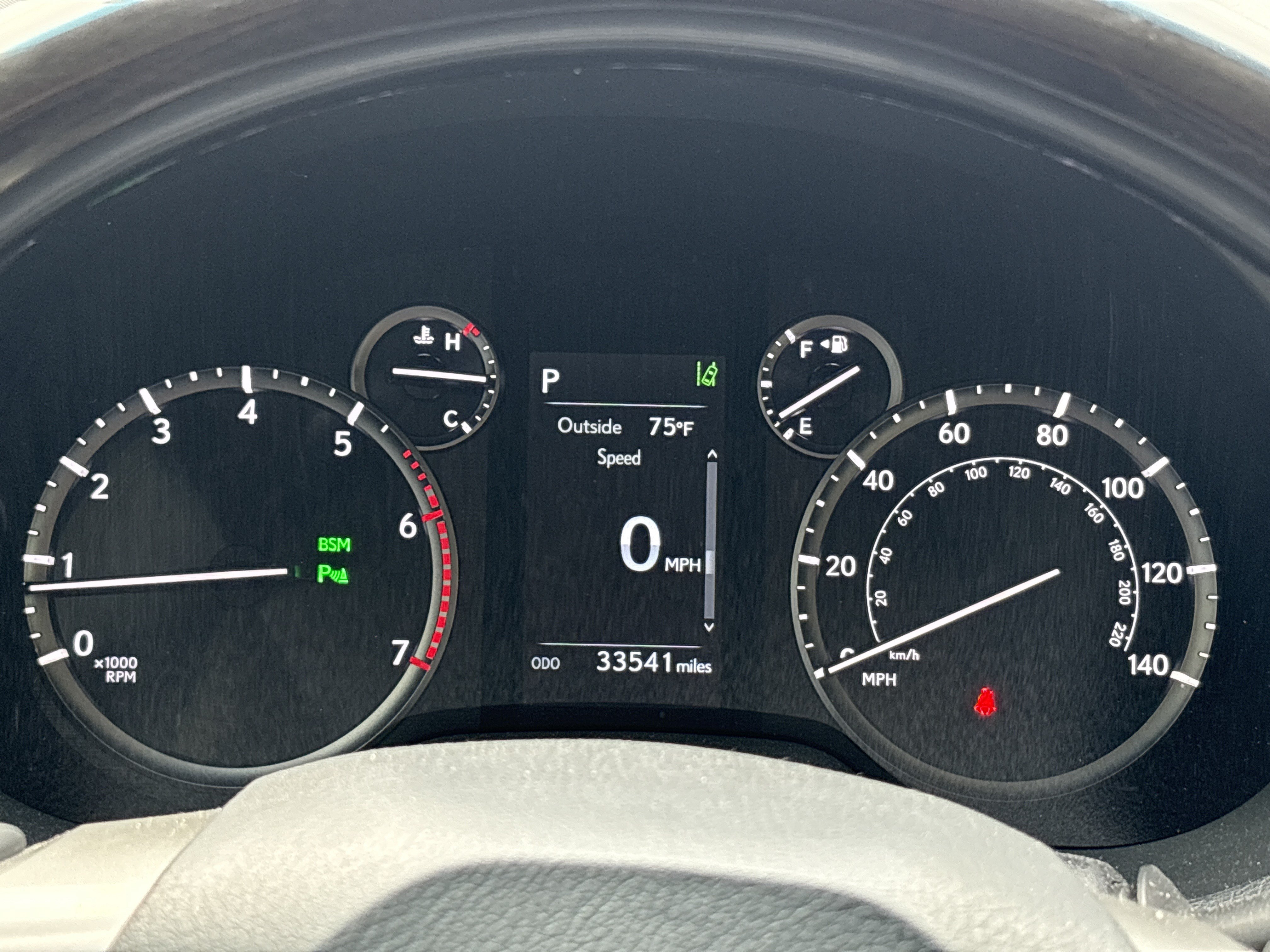 Used 2023 Lexus GX 460 Premium w/ Accessory Package AWD/4WD image 21