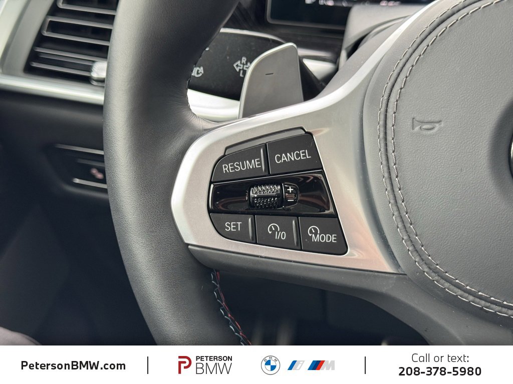 Used 2025 BMW X7 M60i image 25