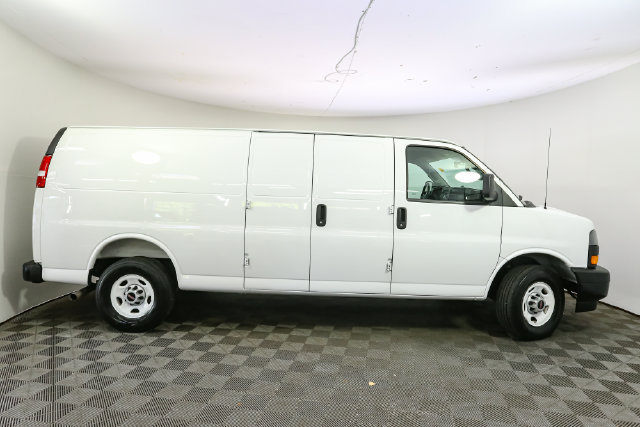 Used 2025 GMC Savana 3500 Extended w/ Driver Convenience Package RWD image 13