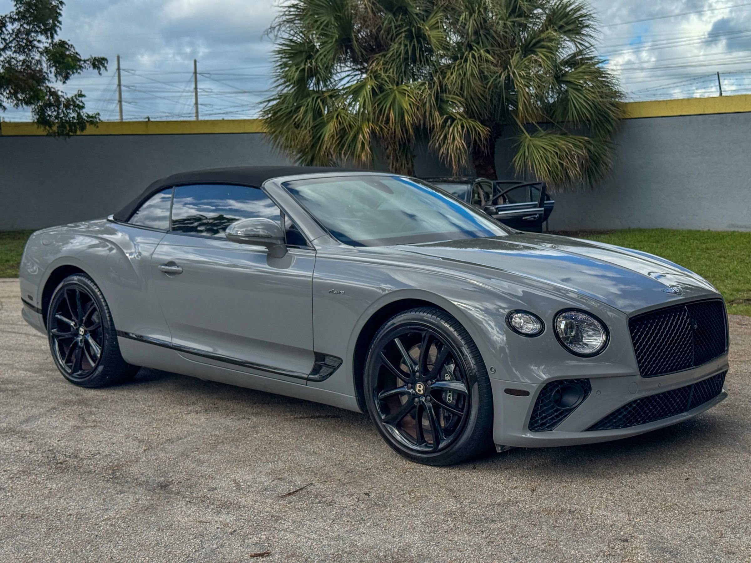 Used 2023 Bentley Continental GT Mulliner image 8