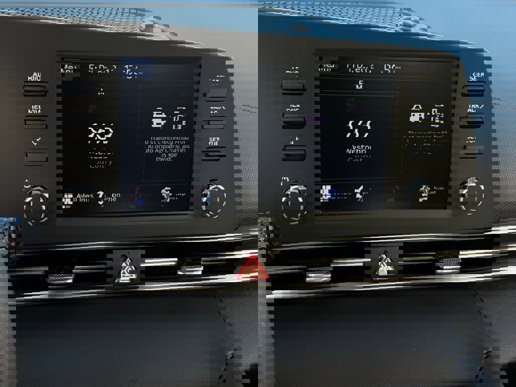 Certified 2023 Hyundai Elantra SE image 15