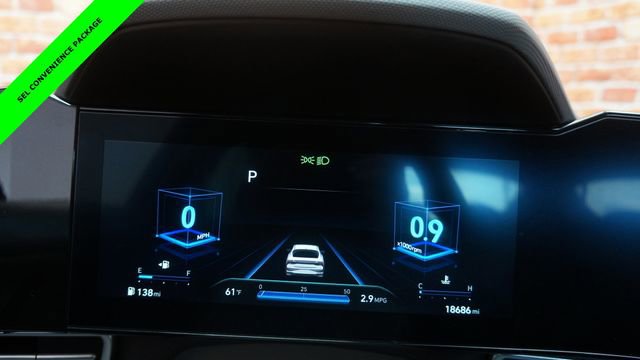 Used 2023 Hyundai Elantra SEL w/ Convenience Package image 13