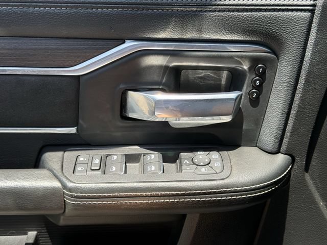 Used 2025 RAM 3500 Laramie AWD/4WD image 22