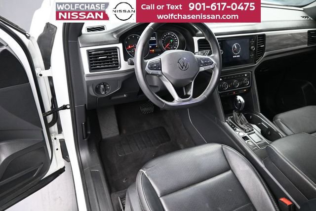 Used 2021 Volkswagen Atlas Cross Sport SE FWD image 14
